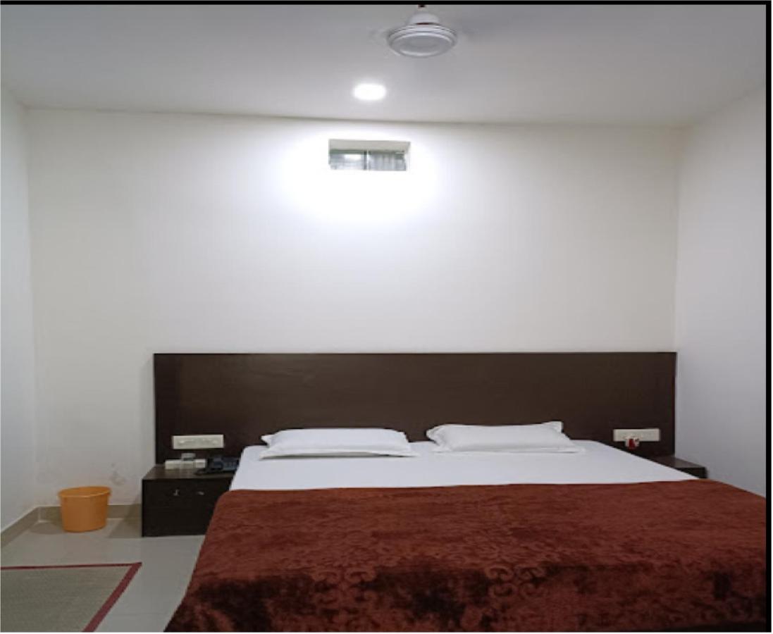 Supreme Guest House By Wb Inn Agra  Exterior photo