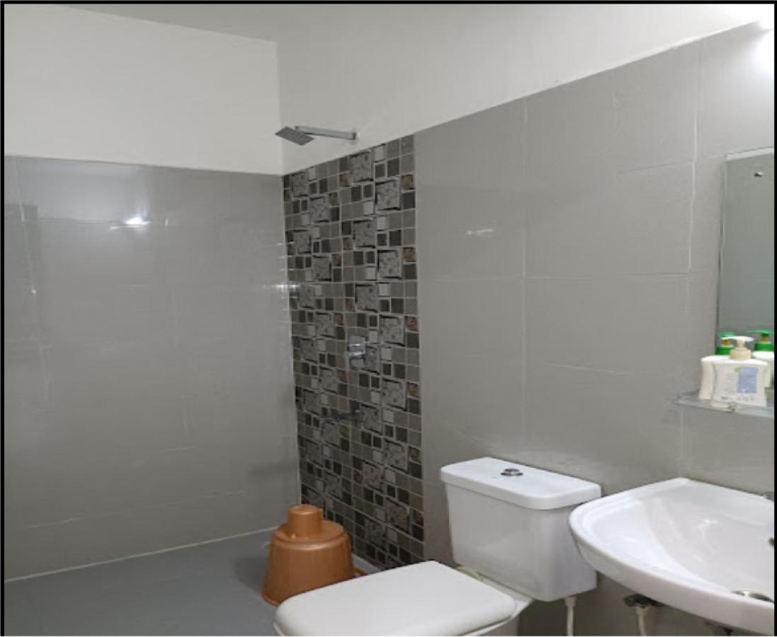 Supreme Guest House By Wb Inn Agra  Exterior photo